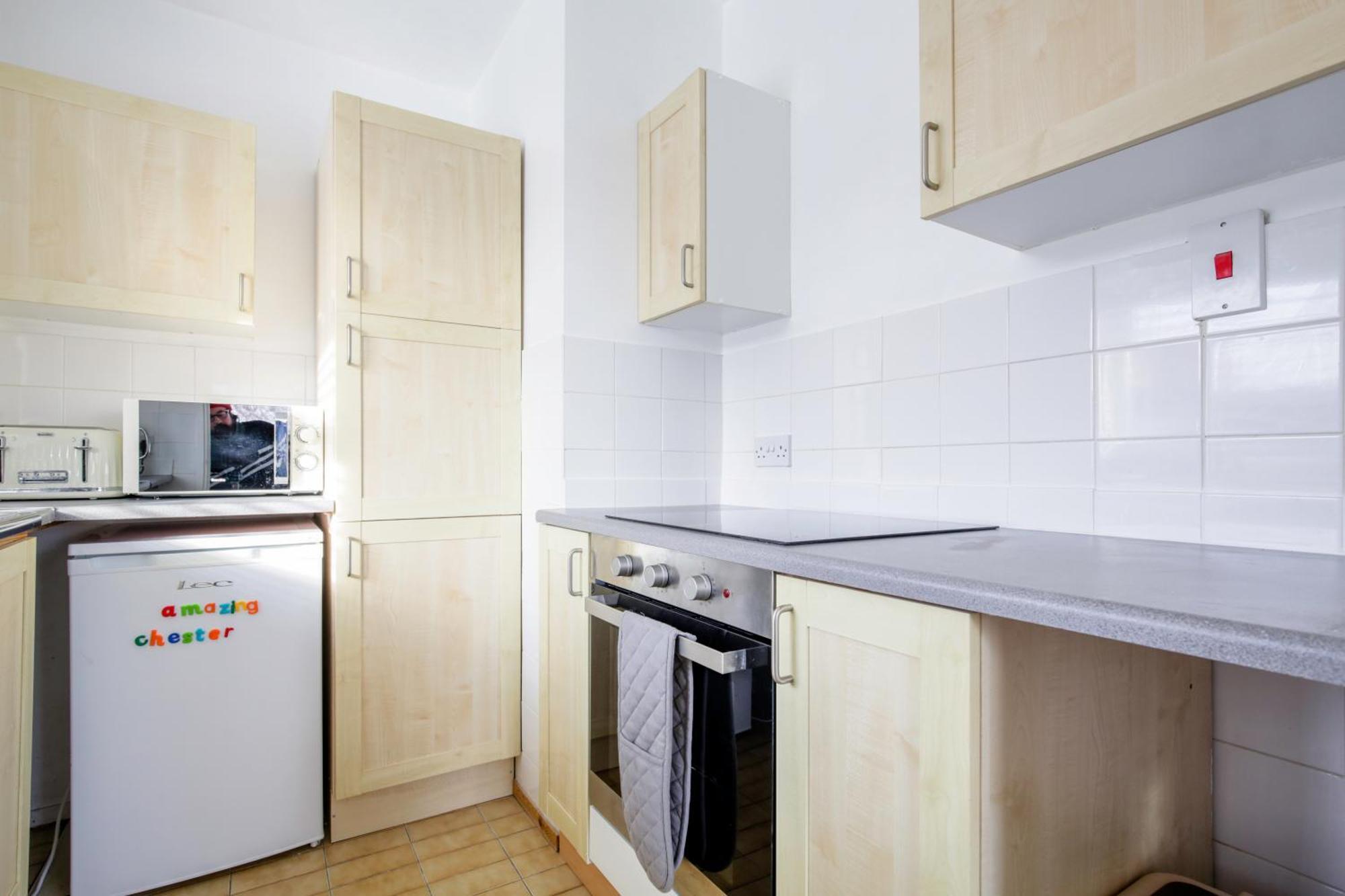 Chester Stays - Best Value Apartment With Free Parking In The Heart Of Chester Exterior foto